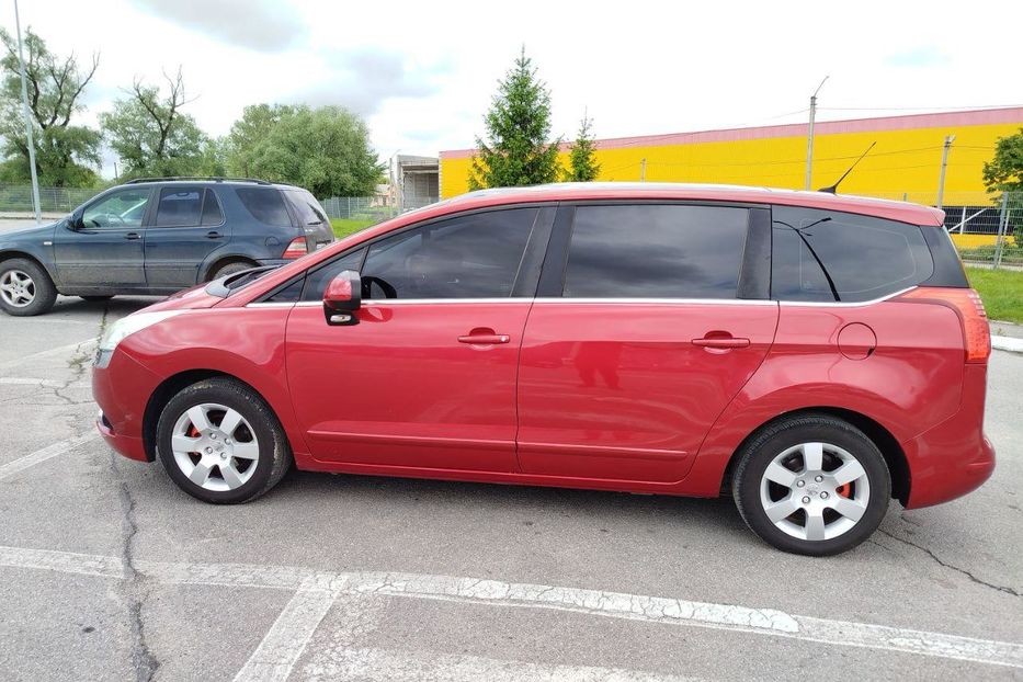Продам Peugeot 5008 2009 года в Черновцах