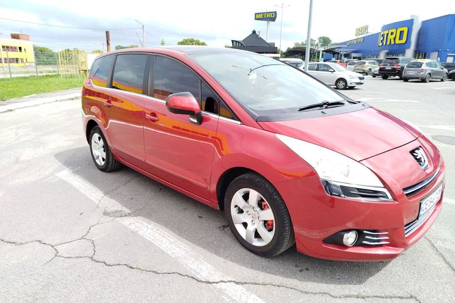 Продам Peugeot 5008 2009 года в Черновцах