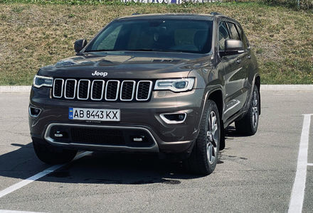 Продам Jeep Grand Cherokee overland 2017 года в Виннице