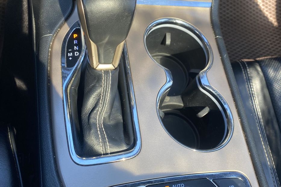 Продам Jeep Grand Cherokee overland 2017 года в Виннице