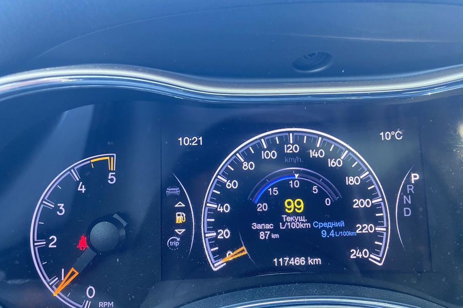 Продам Jeep Grand Cherokee overland 2017 года в Виннице