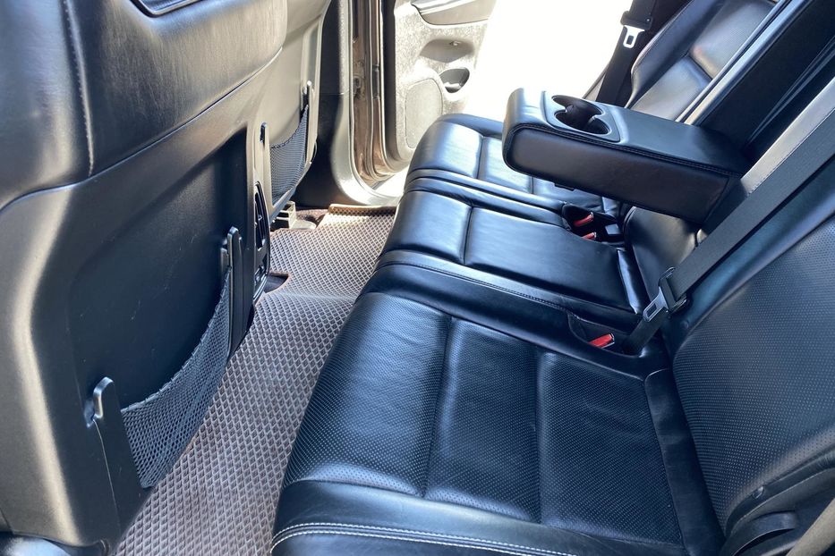 Продам Jeep Grand Cherokee overland 2017 года в Виннице