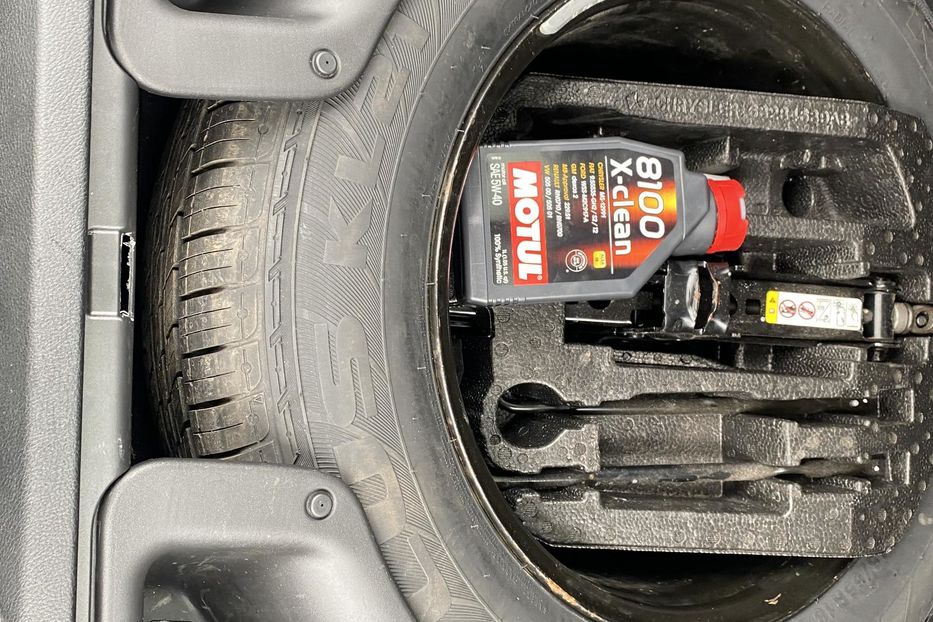 Продам Jeep Grand Cherokee overland 2017 года в Виннице