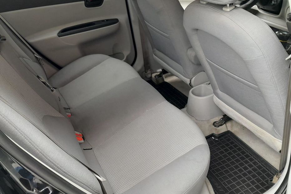 Продам Hyundai Accent  2009 года в Ужгороде