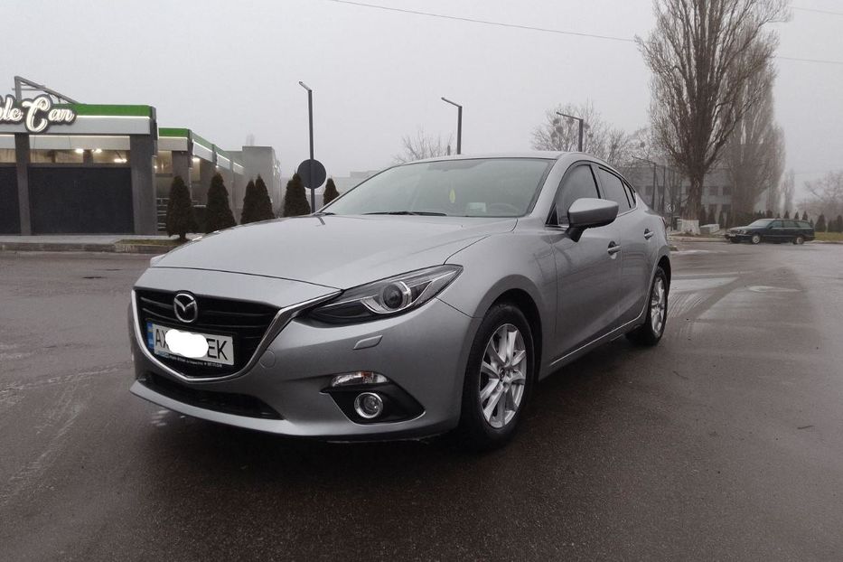 Продам Mazda 3 2016 года в Харькове