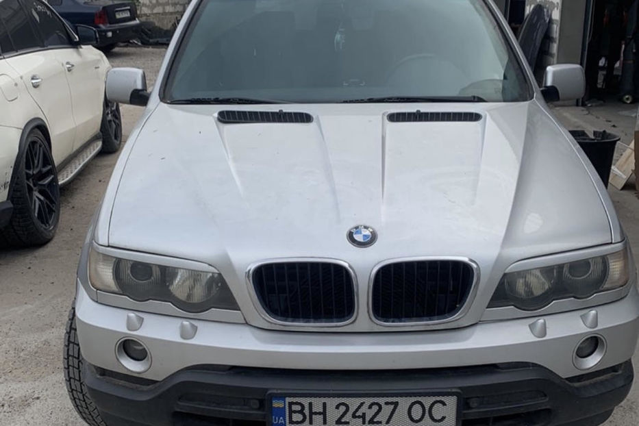 Продам BMW X5 2003 года в Одессе