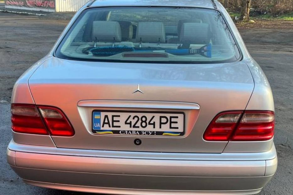 Продам Mercedes-Benz 210 1998 года в Днепре