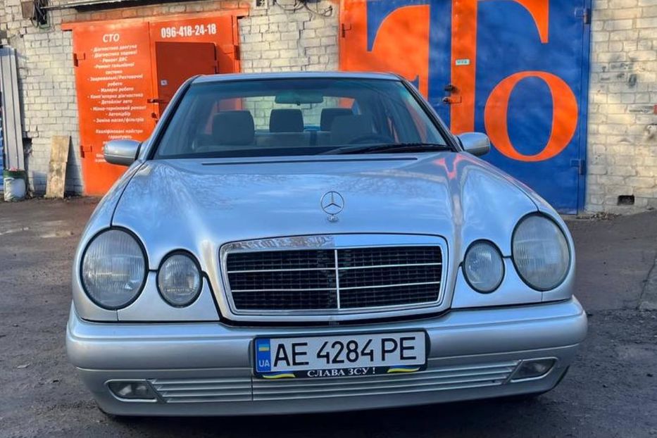 Продам Mercedes-Benz 210 1998 года в Днепре