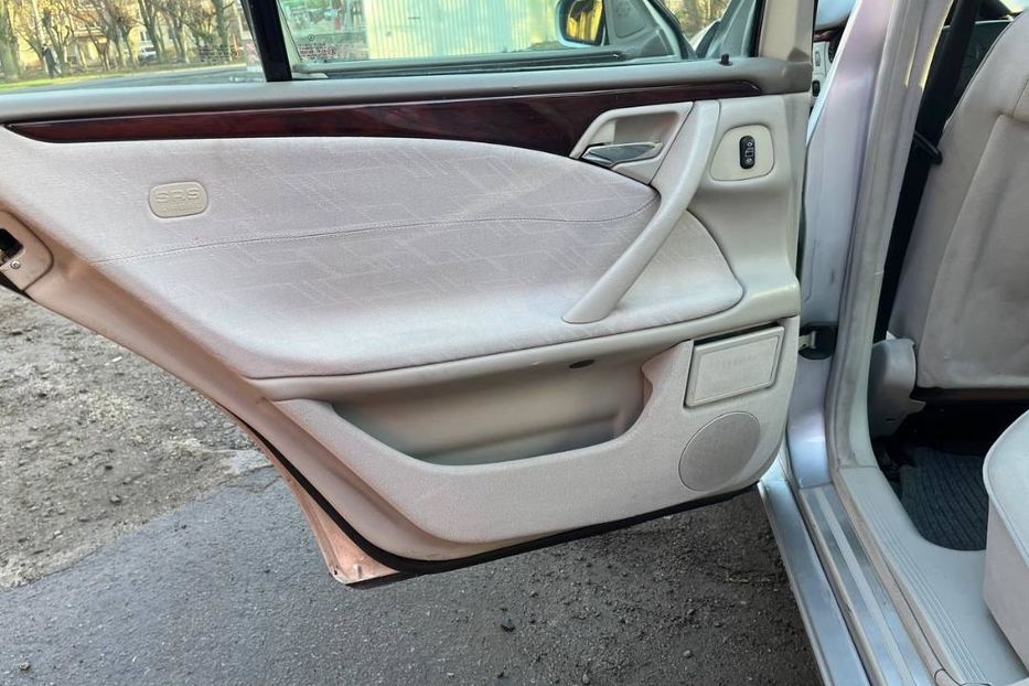 Продам Mercedes-Benz 210 1998 года в Днепре