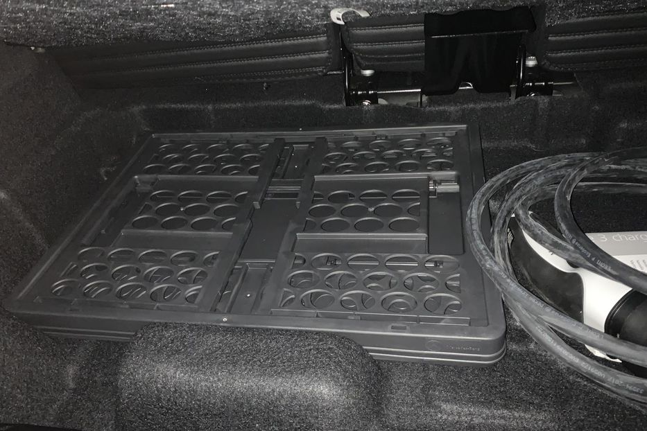 Продам Mercedes-Benz EQC AMG 2023 года в Луцке