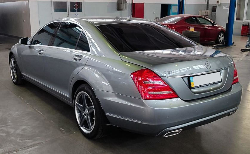 Продам Mercedes-Benz S 500 4Matic 2012 года в г. Кременчуг, Полтавская область