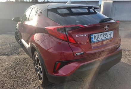 Продам Toyota C-HR Автомат 2018 года в Киеве