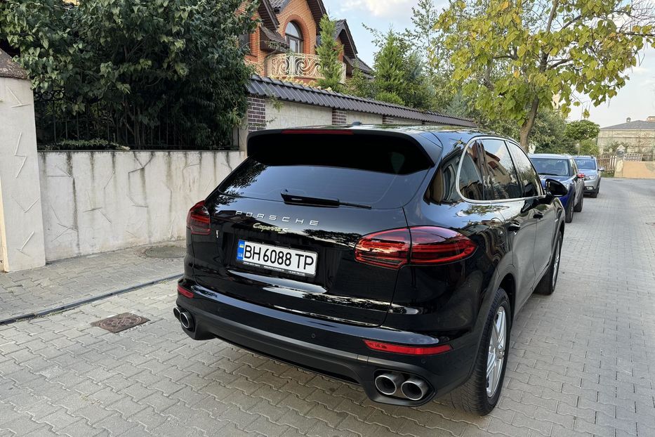Продам Porsche Cayenne 2016 года в Одессе