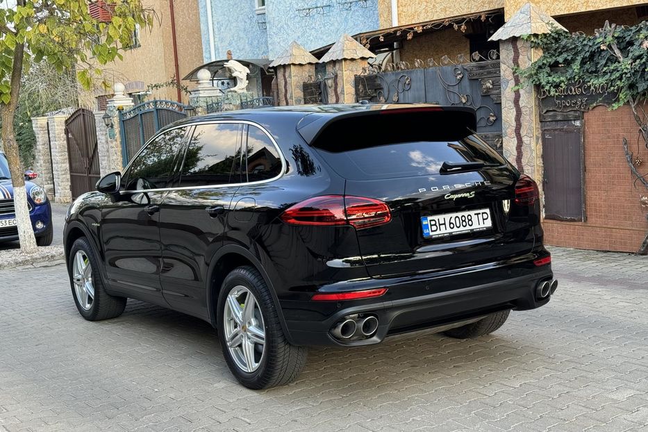 Продам Porsche Cayenne 2016 года в Одессе