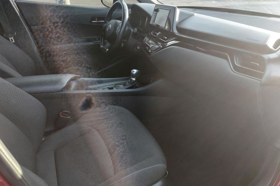 Продам Toyota C-HR Автомат 2018 года в Киеве