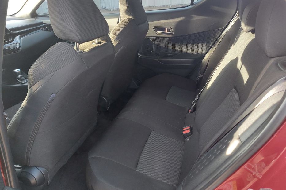 Продам Toyota C-HR Автомат 2018 года в Киеве