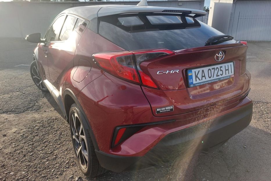 Продам Toyota C-HR Автомат 2018 года в Киеве