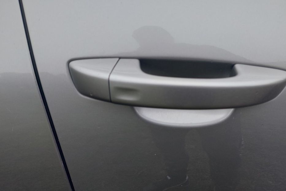 Продам Volkswagen Touareg Гібрид 2011 года в Киеве