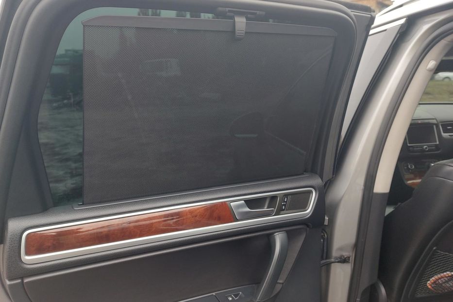 Продам Volkswagen Touareg Гібрид 2011 года в Киеве