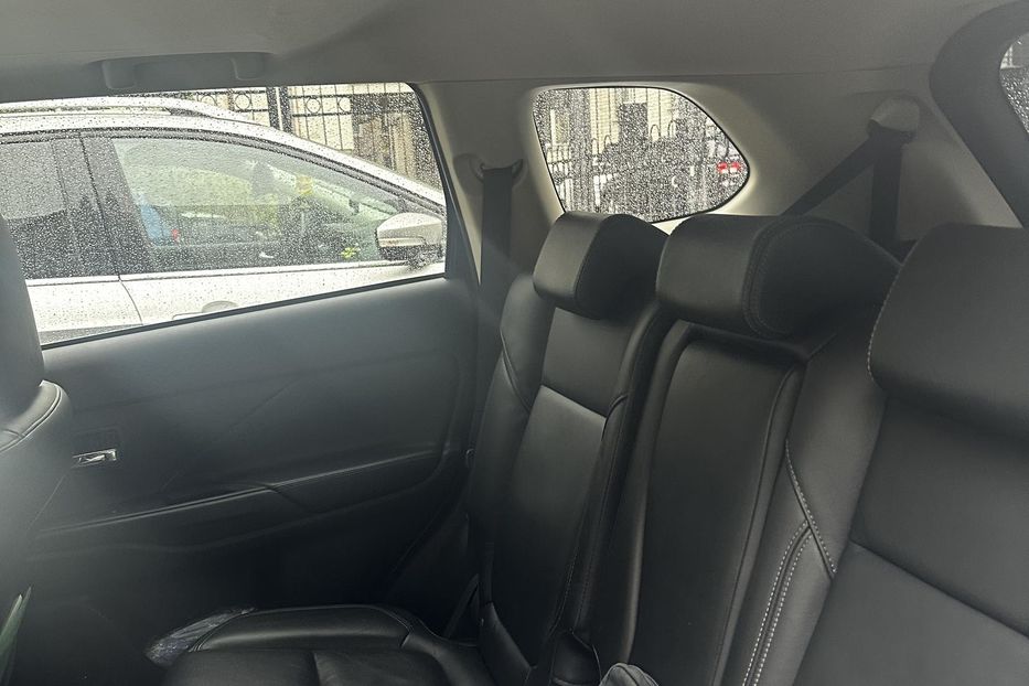 Продам Mitsubishi Outlander 2020 года в Киеве