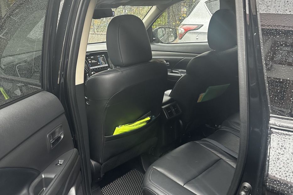 Продам Mitsubishi Outlander 2020 года в Киеве