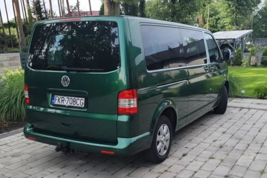Продам Volkswagen T5 (Transporter) пасс. 2008 года в г. Изюм, Харьковская область