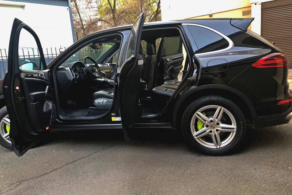 Продам Porsche Cayenne 2015 года в Одессе