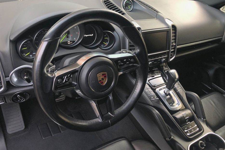 Продам Porsche Cayenne 2015 года в Одессе