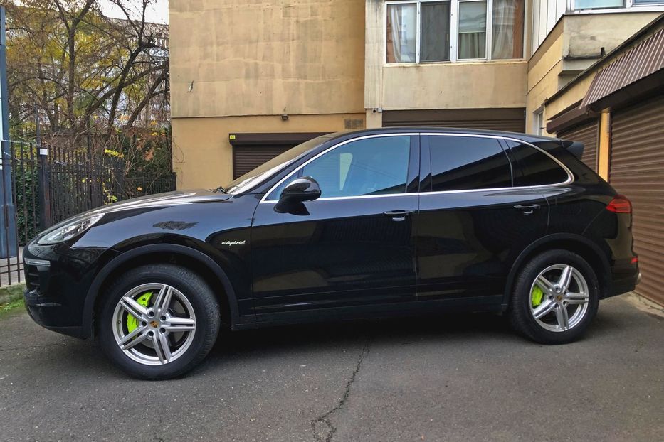 Продам Porsche Cayenne 2015 года в Одессе