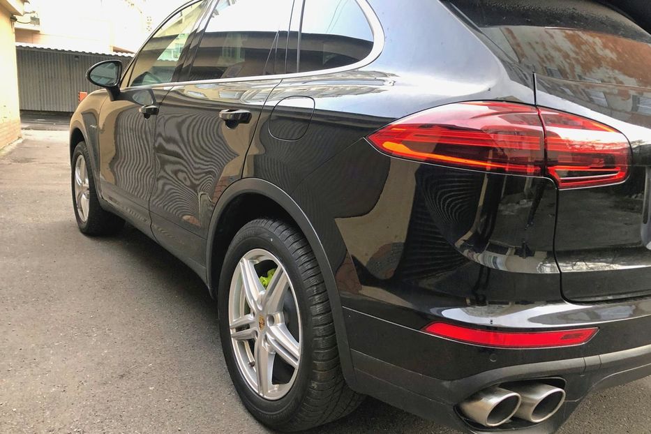 Продам Porsche Cayenne 2015 года в Одессе