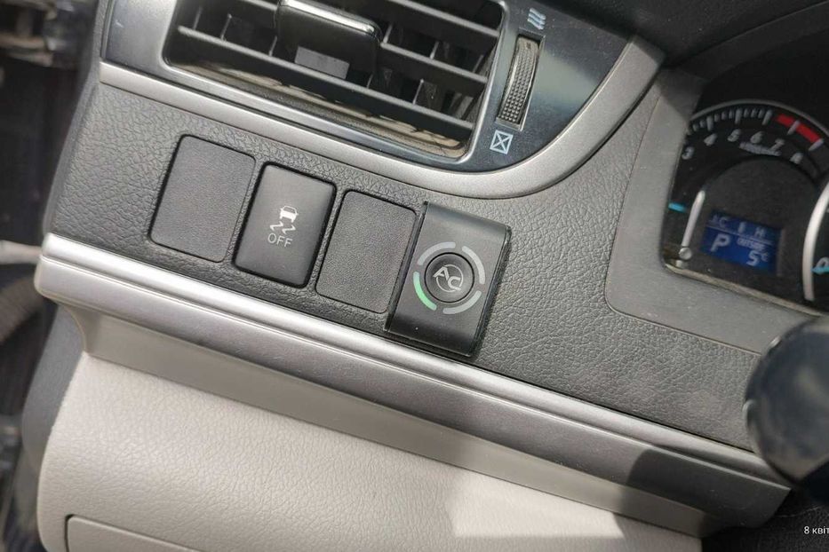 Продам Toyota Camry CAMRY/SE/L  2012 года в Киеве