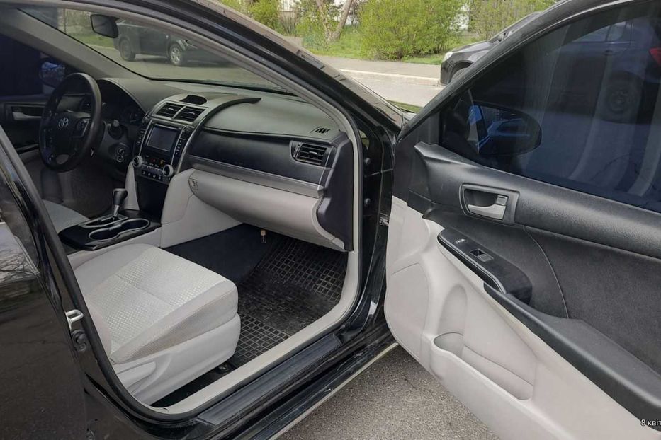 Продам Toyota Camry CAMRY/SE/L  2012 года в Киеве