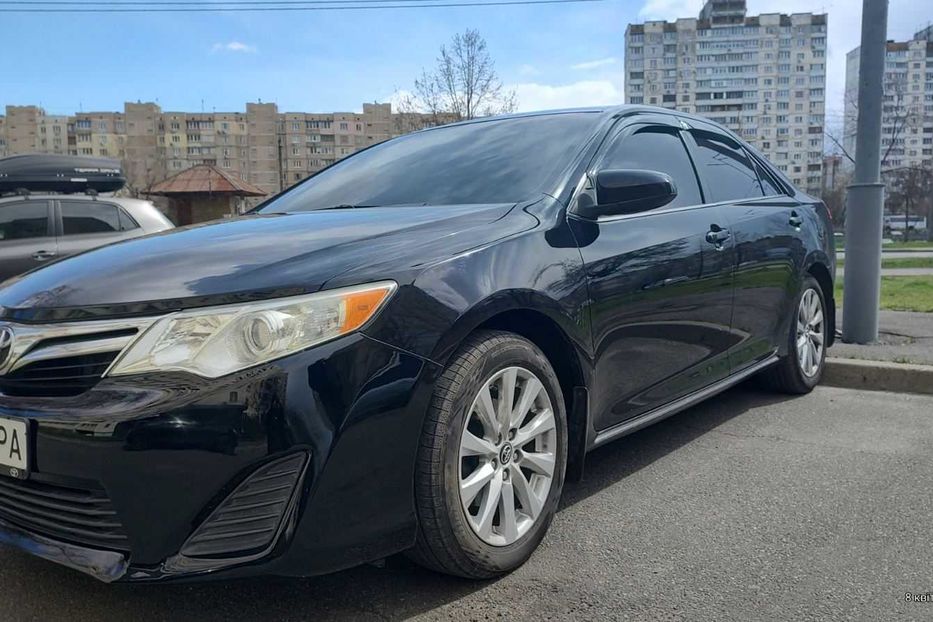 Продам Toyota Camry CAMRY/SE/L  2012 года в Киеве