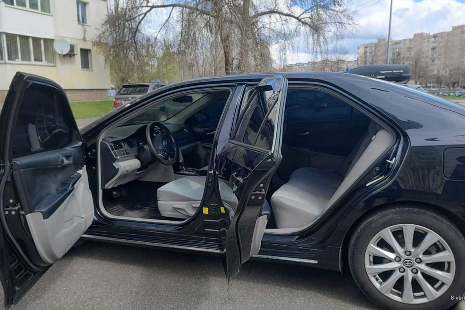 Продам Toyota Camry CAMRY/SE/L  2012 года в Киеве