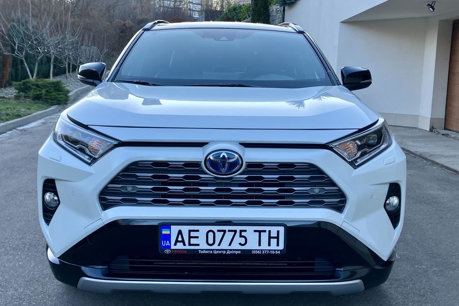Продам Toyota Rav 4 2020 года в Киеве