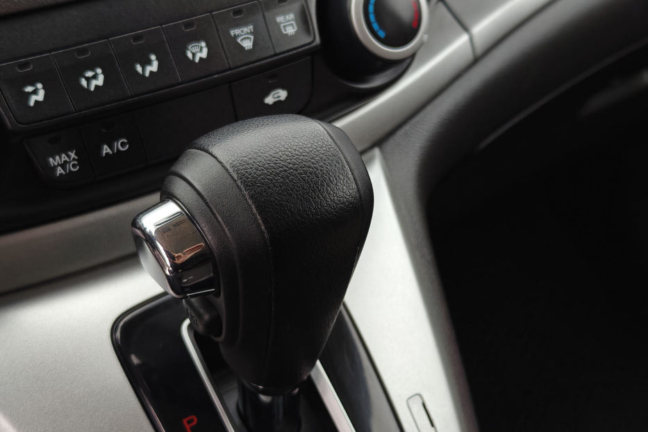 Продам Honda CR-V 2012 года в Днепре