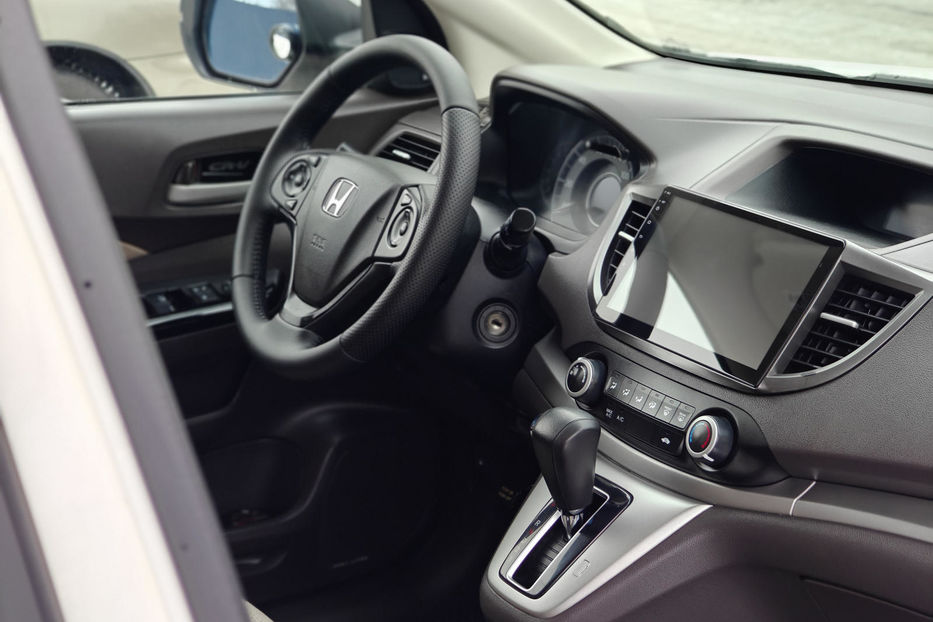Продам Honda CR-V 2012 года в Днепре