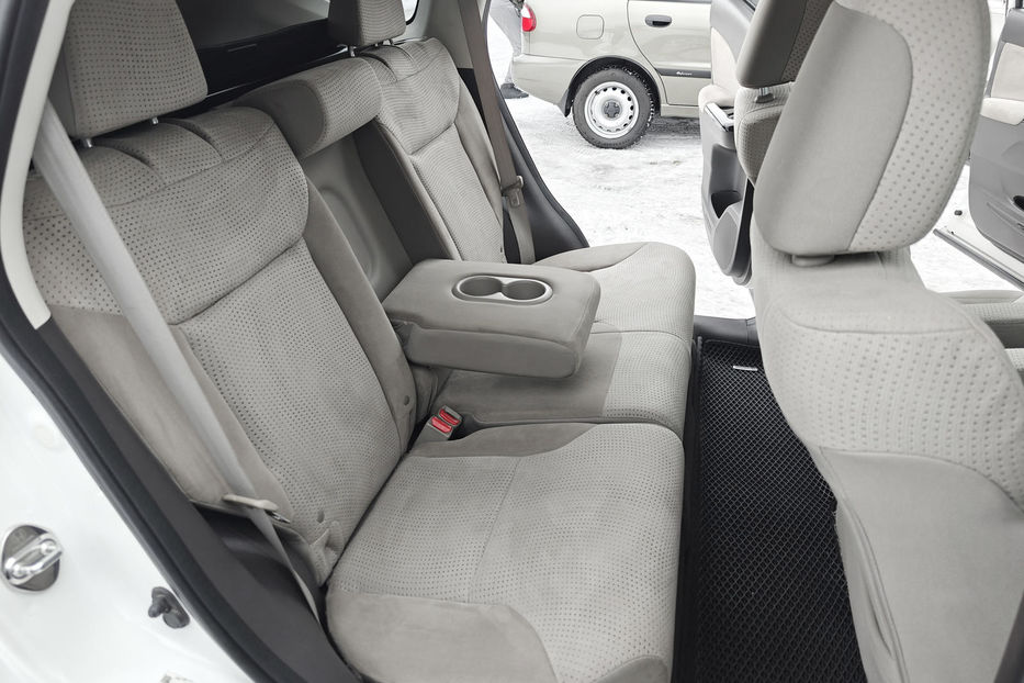 Продам Honda CR-V 2012 года в Днепре