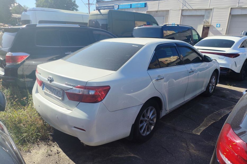 Продам Toyota Camry 2011 года в Киеве