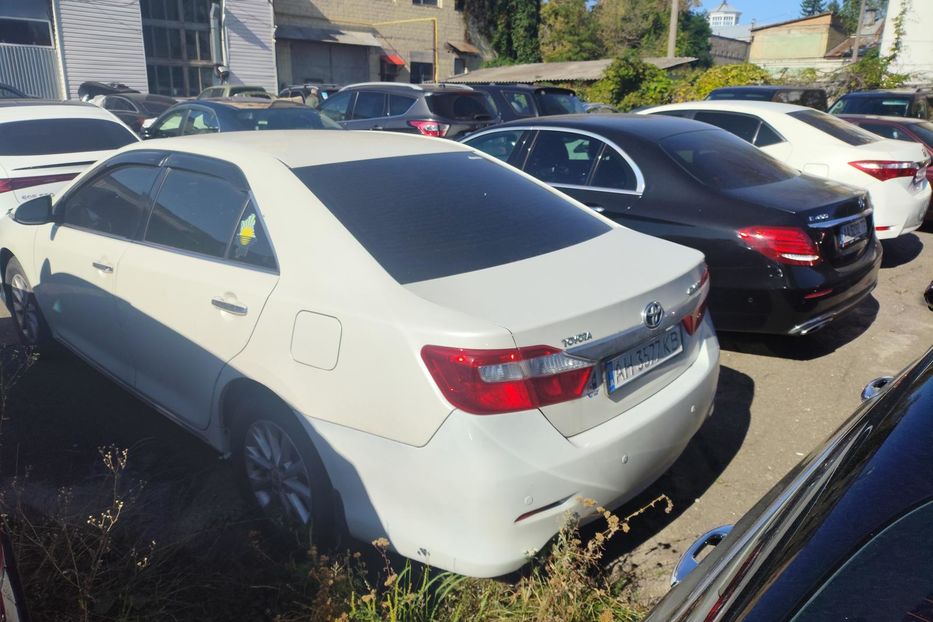Продам Toyota Camry 2011 года в Киеве