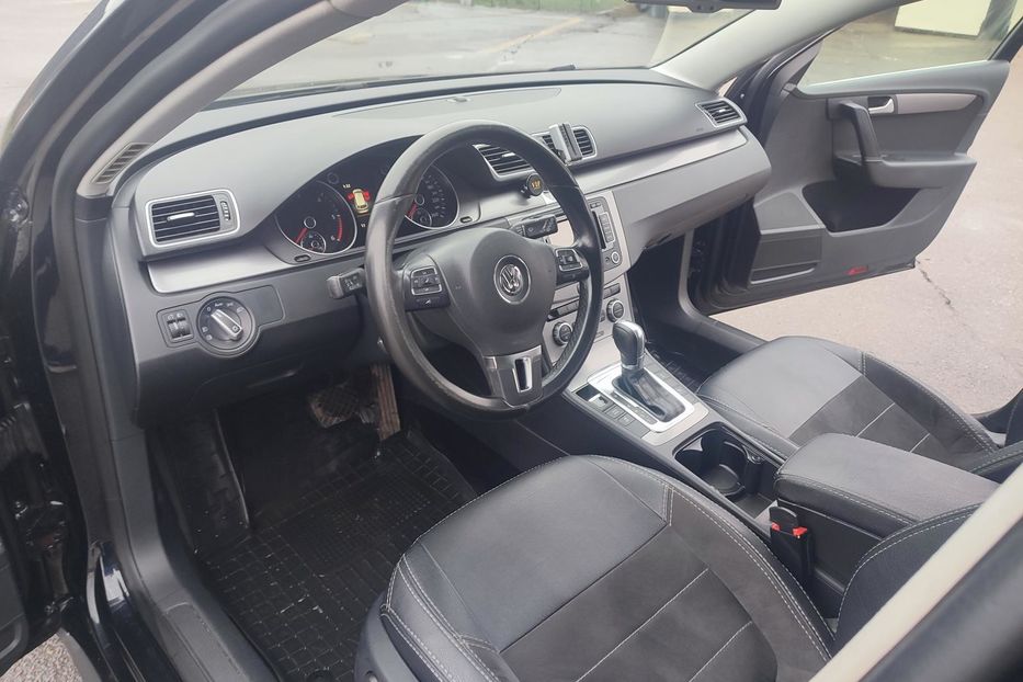 Продам Volkswagen Passat B7 2014 года в Киеве