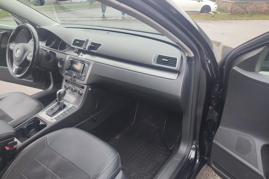 Продам Volkswagen Passat B7 2014 года в Киеве