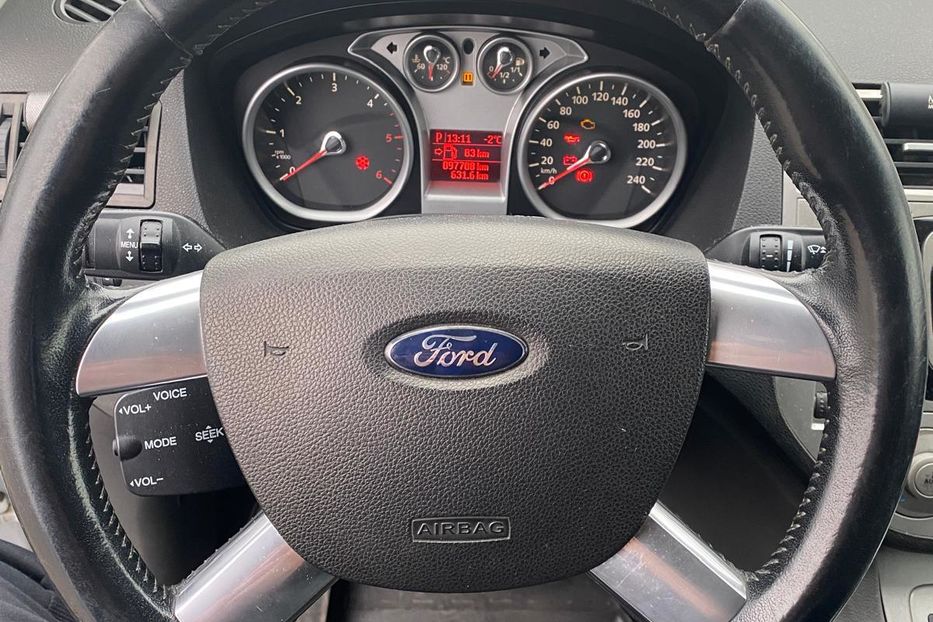 Продам Ford Kuga 2012 года в Киеве