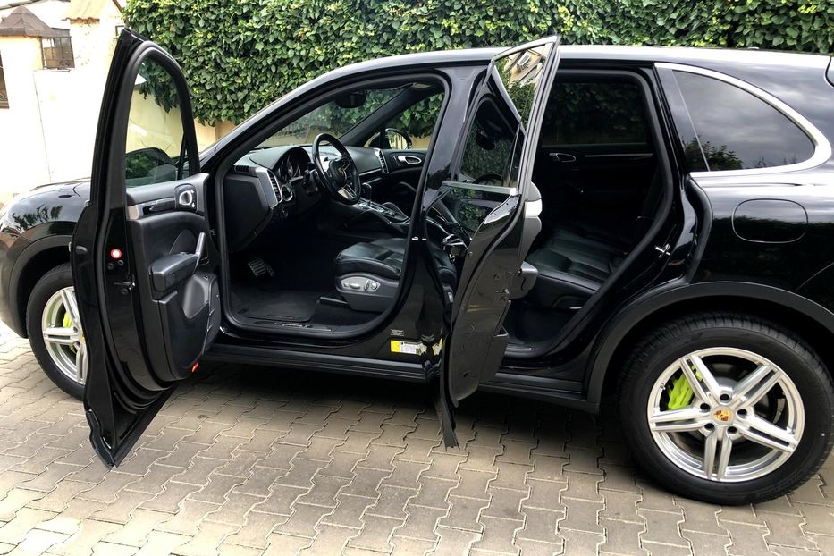 Продам Porsche Cayenne 2015 года в Одессе
