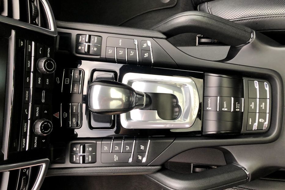 Продам Porsche Cayenne 2015 года в Одессе