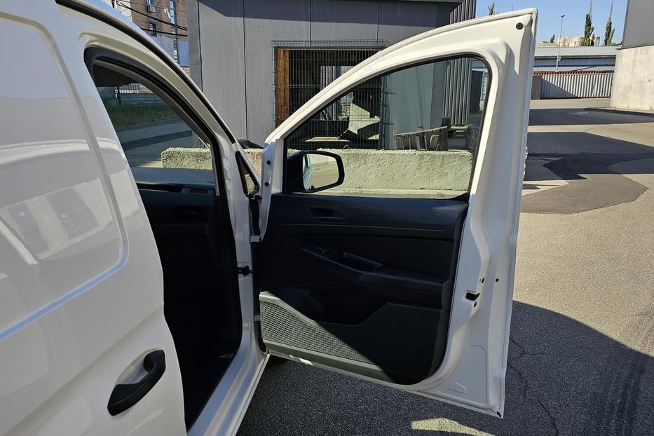 Продам Volkswagen Caddy груз. 2.0 TDI (V, MQB, CARGO MAXI 2022 года в Киеве