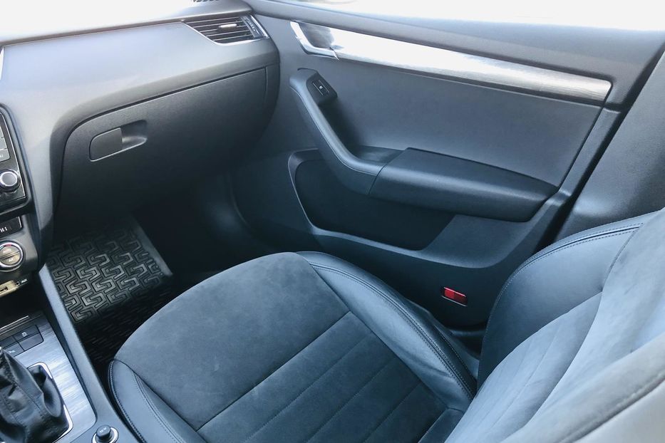 Продам Skoda Octavia A7 II поколение • 2.0 TDI DSG (184 к.с.) 4х4  2016 года в Житомире