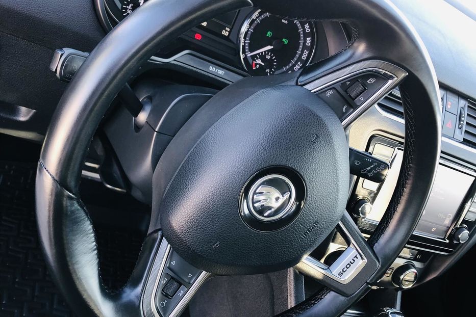 Продам Skoda Octavia A7 II поколение • 2.0 TDI DSG (184 к.с.) 4х4  2016 года в Житомире