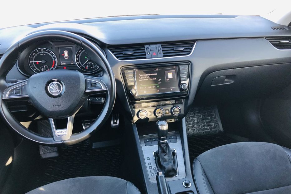 Продам Skoda Octavia A7 II поколение • 2.0 TDI DSG (184 к.с.) 4х4  2016 года в Житомире
