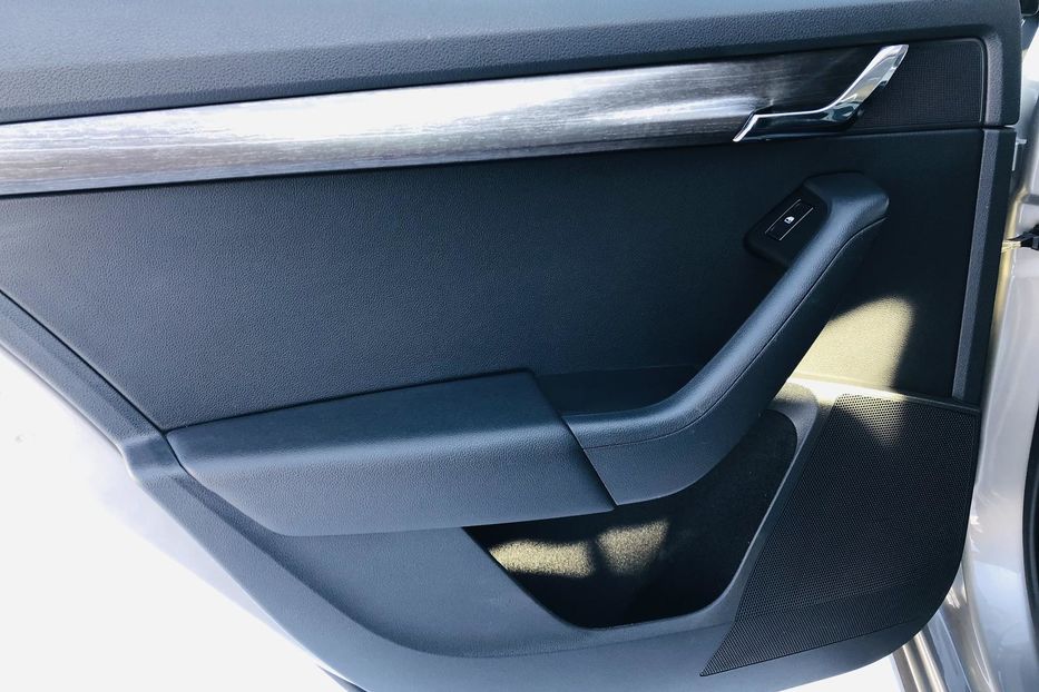 Продам Skoda Octavia A7 II поколение • 2.0 TDI DSG (184 к.с.) 4х4  2016 года в Житомире